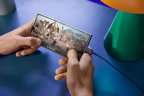 سامسونج تكشف الستار عن مستقبل الألعاب المحمولة في حدث Galaxy Unpacked